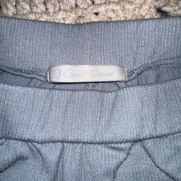 Quiet storm Ruffled shorts - Picture 3 of 3